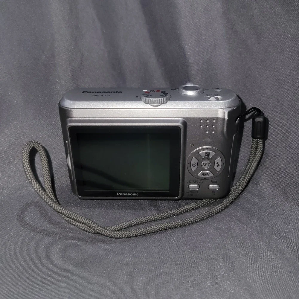 Panasonic DMC-LZ5 Lumix Mega O.I.S 6.0 Mega Pixel Digital Camera Tested Works
